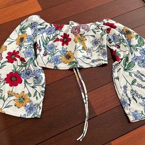 Pretty little thing Floral Crop Top with Bell Sleeves